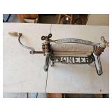Lovell Pioneer hand ringer washer 28"x10"x10"
