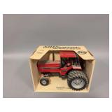 1:16 scale Ertl International 5288 tractor w/ cab