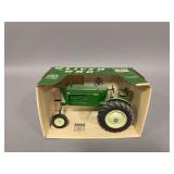 1:16 scale Spec Cast Oliver 880 tractor