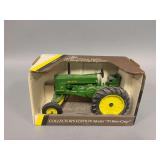 1:16 scale Ertl John Deere 1953 Model 70 Row Crop tractor