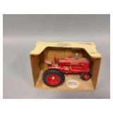 1:16 scale Ertl Farmall M Special Edition
