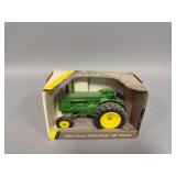 1:16 scale Ertl John Deere 1949 Model AR tractor
