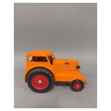 1:16 scale Scale Models Minneapolis Moline U Comfortractor