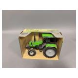 1:16 scale Ertl Deutz-Allis 6240 tractor
