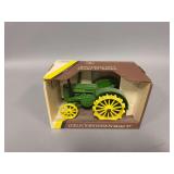 1:16 scale Ertl John Deere 1953 Model D tractor