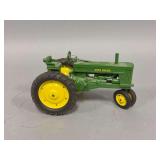 1:16 scale Ertl John Deere tractor, no markings