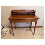 Writing table 21D x 36L x 36H