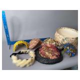 Women’s hats with hat box