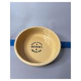 8.5” round Burlingames Dependable Merchandise Froelich, Iowa casserole dish