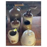 Various pieces stoneware