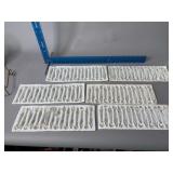 Uncounted, unsorted glass prisms