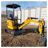 CFG, Mini Excavator, QK20R, RATO  23HP,16.8KW, Hydraulic Thumb,  Gasoline  Engine with EPA ,Bkt，2 Cylinders,with Side Swing, SN 09060873