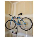 Schwinn Woodlands Bicycle with Hand Air Pump, Bike Rack NOT Included