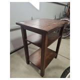 Table, 16w x 21d x 27h