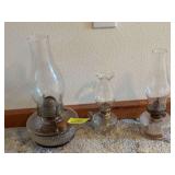 Bracket lamp and 2 finger lamps
