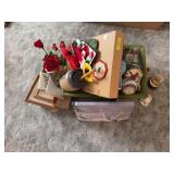 Cardinal decor items, framed verses etc...