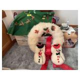 Wool wreath with matching Mr & Mrs Santa, handmade trees skirt and Christmas decor