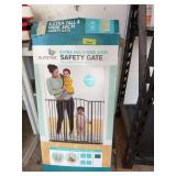 Extra tall wide arch safety gate
