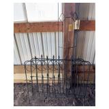 Two pieces decorative fence 34”and pole trellis 68”