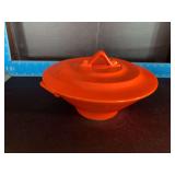 Homer Laughlin China Co Harlequin footed covered casserole 8.5”