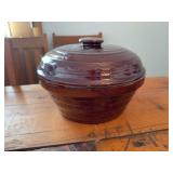 Mar-Crest covered casserole 10”