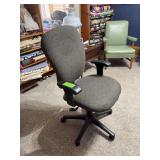 Adjustable height office chair