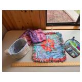 Gift basket w pillowcases, centerpiece and hot pad