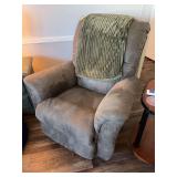 Gray La-z-boy recliner