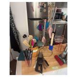 Utensil racks, knives