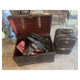 Storage trunk, small carry-on luggage, and other tote bags