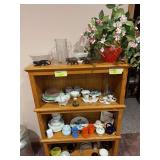 Assorted glassware and things to dust, please see photos