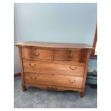 Antique oak 4 drawer dresser, serpentine top drawers 22D x 43L x 32H