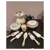 Batterbowl, casserole dishes, pie servers etc ..
