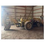 Ford 2000 industrial loader/backhoe tractor, 18 backhoe bucket, tires are mostly flat Has NOT BEEN RUNNING in many years