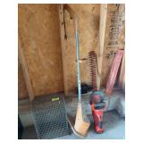 Small animal trap, MW grass getter and B&D 22” hedge trimmer 18V w two batteries and charger