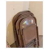 Six Samsonite folding chairs and folding table