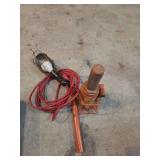 Hydraulic jack and trouble light