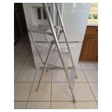 Step ladder