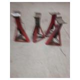 Jack stands