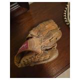 Baseball mitt