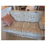 Mastercraft sofa with throw pillows 61'