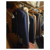 Women's dress clothes size 4/6 (Bring Bag to pack)