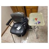 Hair stylist chair with side tool holder on wheels