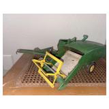 1:16 scale John Deere combine and auger