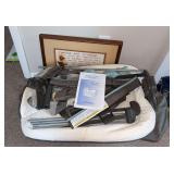 Graco playpen/bassinet and wall hanging