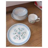 Fascimo stoneware dish set, quantity as shown