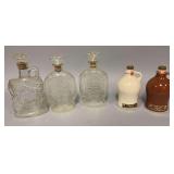 Decanter(s) as shown