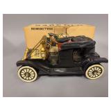 Decanter(s) as shown