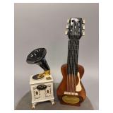 Decanter(s) as shown