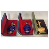 Decanter(s) as shown